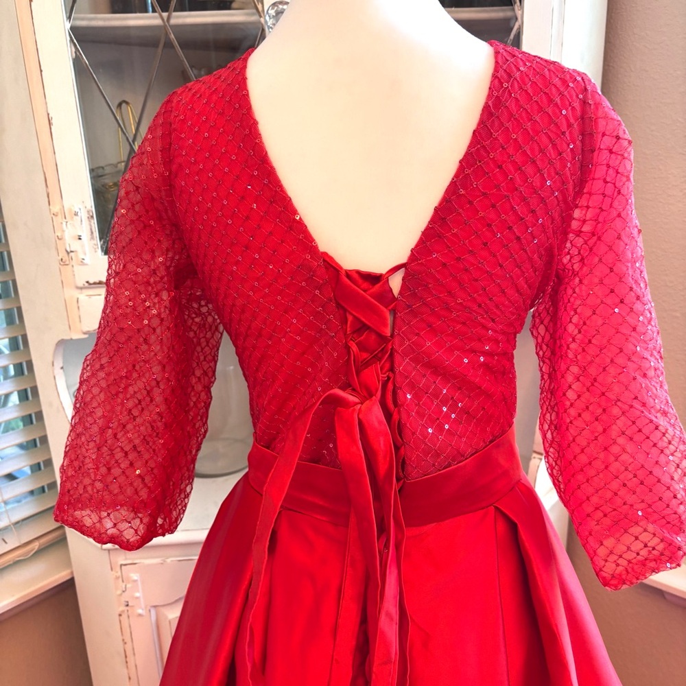 NEW, Red Dress, Red Satin Dress, Prom Dress, Christmas Dress, NWOT Size XL/16W - Picture 7 of 13